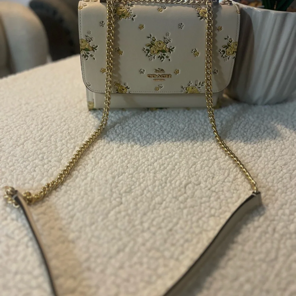 Authentic Coach Cream Floral Crossbody Bag with Gold Chain - Picture 4 of 12